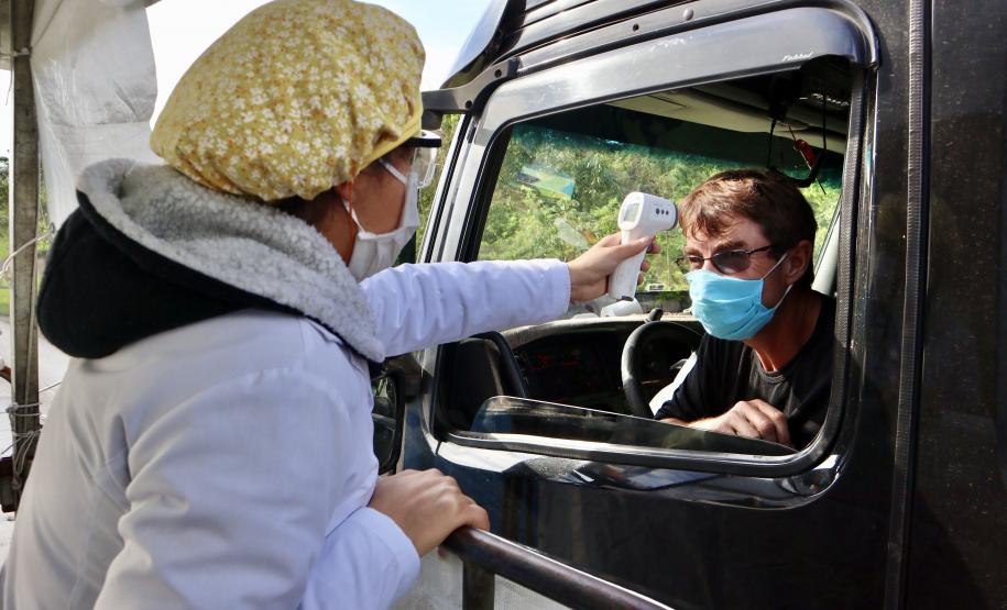 Nesta quarta-feira (29), Paranaguá completa 372 anos. A Portos do Paraná parabeniza a cidade e reforça solidariedade neste momento em que as comemorações não podem ser realizadas em decorrência da Covid-19. A empresa pública assegura, nesta data, que todo o trabalho de prevenção à doença segue firme junto aos trabalhadores que atuam na atividade portuária.