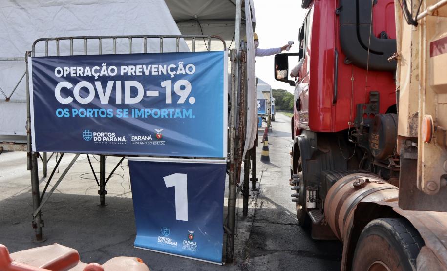 Nesta quarta-feira (29), Paranaguá completa 372 anos. A Portos do Paraná parabeniza a cidade e reforça solidariedade neste momento em que as comemorações não podem ser realizadas em decorrência da Covid-19. A empresa pública assegura, nesta data, que todo o trabalho de prevenção à doença segue firme junto aos trabalhadores que atuam na atividade portuária.