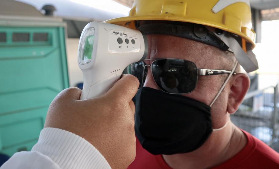 Nesta quarta-feira (29), Paranaguá completa 372 anos. A Portos do Paraná parabeniza a cidade e reforça solidariedade neste momento em que as comemorações não podem ser realizadas em decorrência da Covid-19. A empresa pública assegura, nesta data, que todo o trabalho de prevenção à doença segue firme junto aos trabalhadores que atuam na atividade portuária.