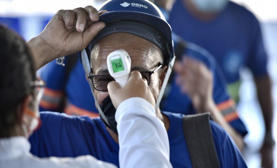 Nesta quarta-feira (29), Paranaguá completa 372 anos. A Portos do Paraná parabeniza a cidade e reforça solidariedade neste momento em que as comemorações não podem ser realizadas em decorrência da Covid-19. A empresa pública assegura, nesta data, que todo o trabalho de prevenção à doença segue firme junto aos trabalhadores que atuam na atividade portuária.