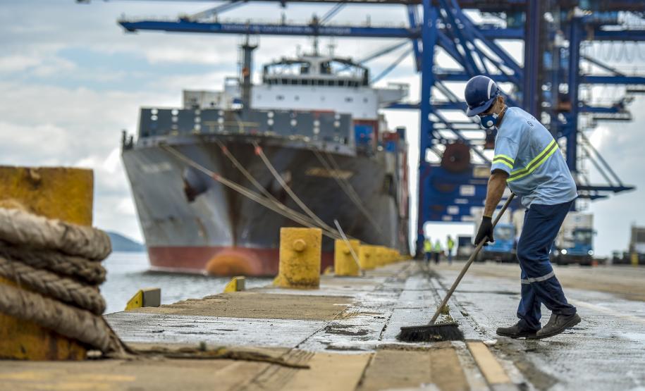 Porto do agronegócio brasileiro, o gigante paranaense é o porto público de grande porte melhor avaliado no Índice de Desenvolvimento Ambiental da Agência Nacional de Transportes Aquaviários (ANTAQ)
