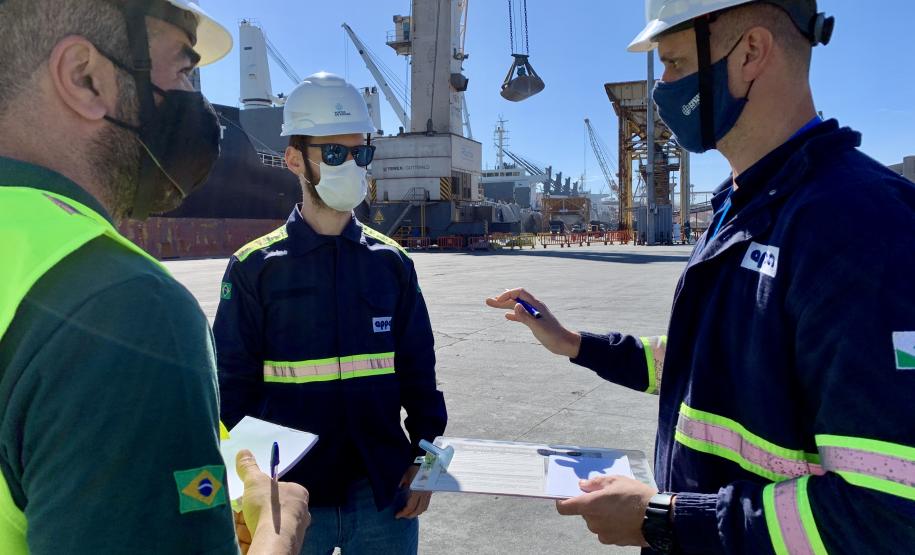 Documento prevê procedimentos para a prevenção de acidentes de trabalho e meio ambiente, além de orientar boas práticas para a comunidade portuária.
