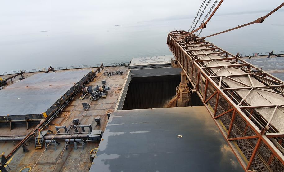 Quantidade embarcada pelo Corredor de Exportação do Porto de Paranaguá nos últimos oito meses já supera em 5,1%, o total exportado nos doze meses do ano passado. De janeiro a agosto de 2020, foram quase 11,15 milhões de toneladas exportadas do grão.