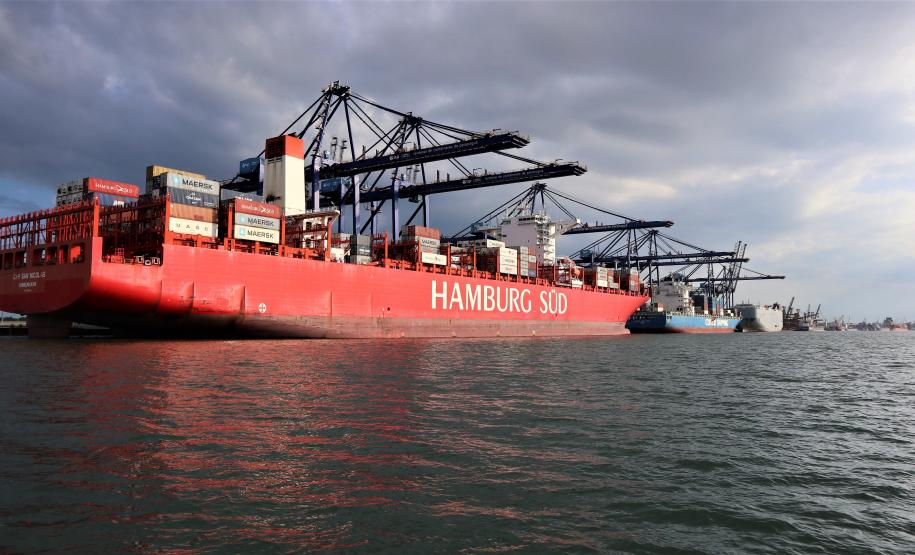 Faltando quatro meses para o fim de 2020, os portos do Estado já movimentaram 38,67 milhões de toneladas de cargas – o equivalente a 73% do total transportado no ano passado inteiro (53,2 milhões de toneladas). Expectativa para este ano é de novo recorde.