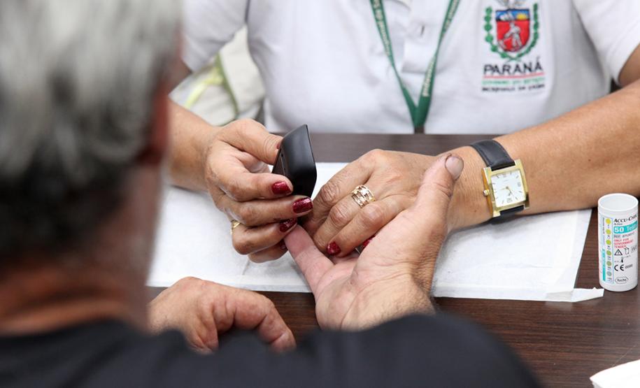 De janeiro a agosto, cerca de 350 mil caminhões passaram pelo porto paranaense. Os caminhoneiros, que não pararam durante a pandemia de Covid-19, são responsáveis por 84% das movimentações de produtos que chegam ou saem do Paraná via portos