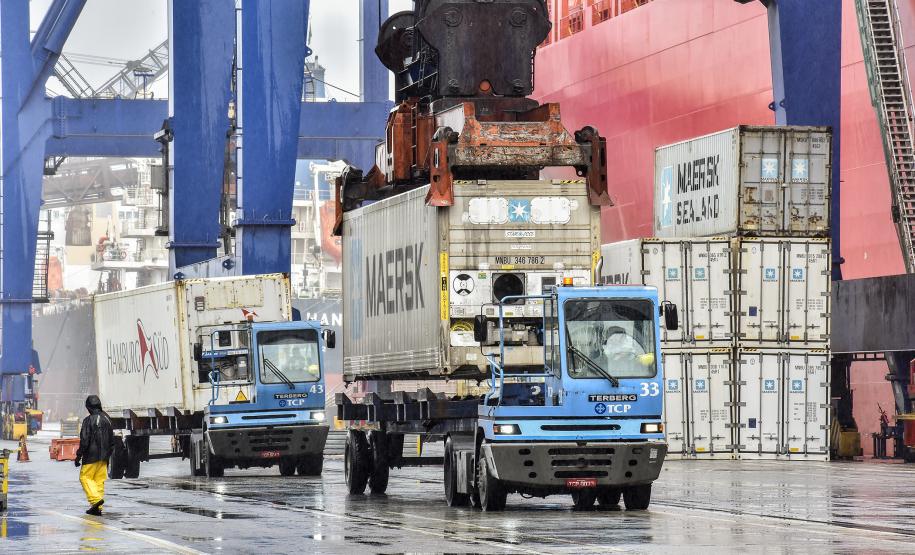 Aumento no volume de cargas importadas e exportadas também aparece no acumulado do ano. Nos noves meses, 43,8 milhões de toneladas – 10% a mais que o registrado em 2019, no mesmo período.