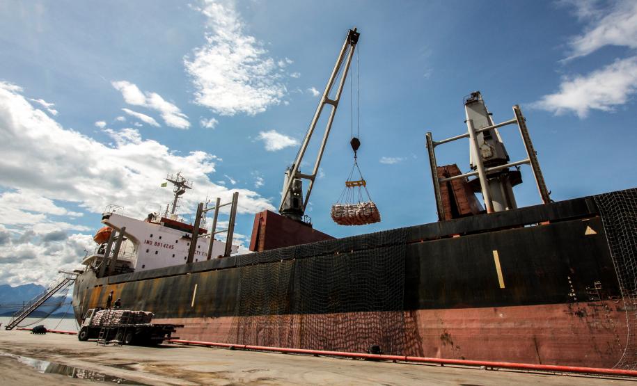 Aumento no volume de cargas importadas e exportadas também aparece no acumulado do ano. Nos noves meses, 43,8 milhões de toneladas – 10% a mais que o registrado em 2019, no mesmo período.