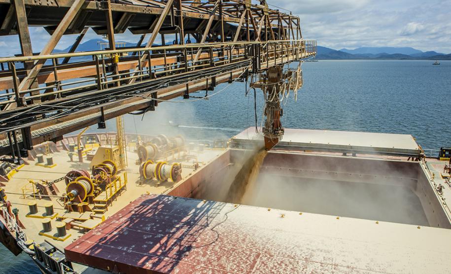 Aumento no volume de cargas importadas e exportadas também aparece no acumulado do ano. Nos noves meses, 43,8 milhões de toneladas – 10% a mais que o registrado em 2019, no mesmo período.