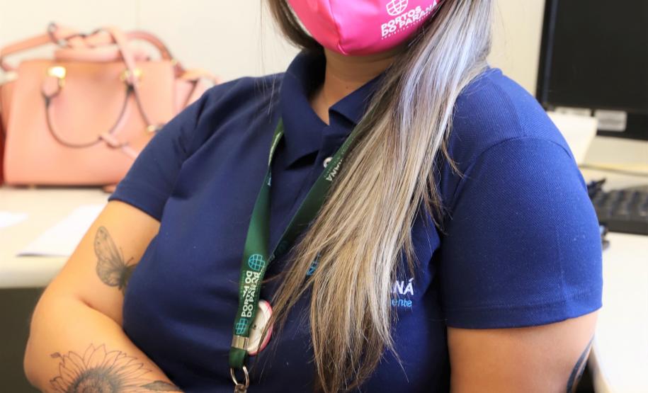 Para lembrar da importância de cuidar-se, como parte do empodeiramento delas, esta semana, a empresa pública distribuiu às quase 80 mulheres do quadro, máscaras cor de rosa, com um convite para a palestra, que encerra a ação na próxima quinta-feira, dia 29.