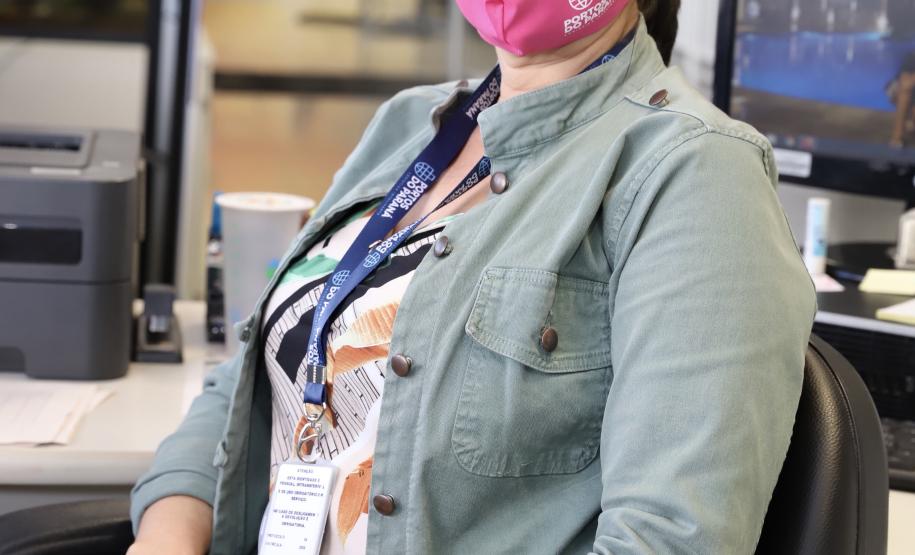 Para lembrar da importância de cuidar-se, como parte do empodeiramento delas, esta semana, a empresa pública distribuiu às quase 80 mulheres do quadro, máscaras cor de rosa, com um convite para a palestra, que encerra a ação na próxima quinta-feira, dia 29.