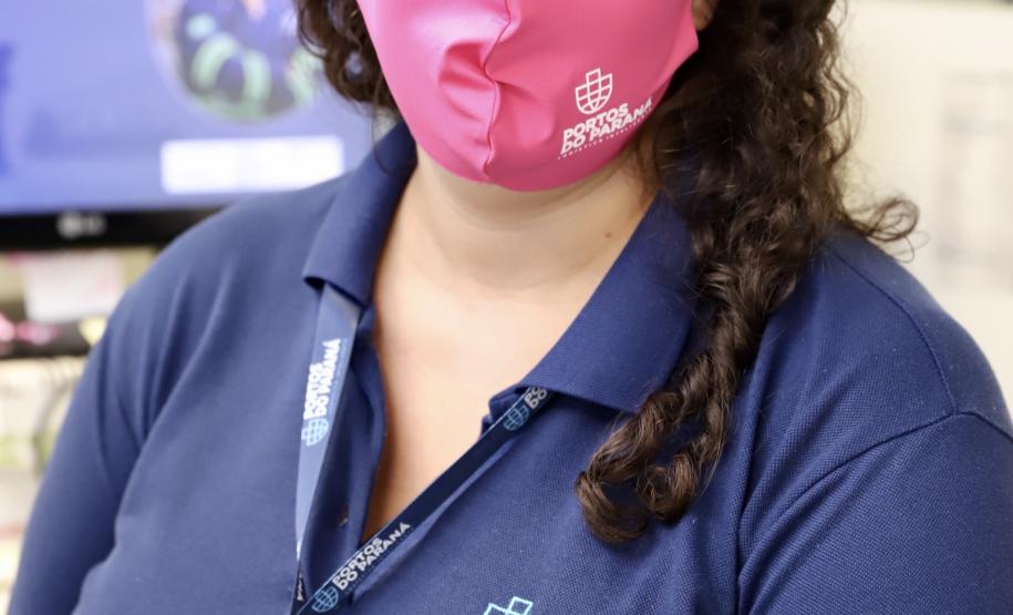 Para lembrar da importância de cuidar-se, como parte do empodeiramento delas, esta semana, a empresa pública distribuiu às quase 80 mulheres do quadro, máscaras cor de rosa, com um convite para a palestra, que encerra a ação na próxima quinta-feira, dia 29.