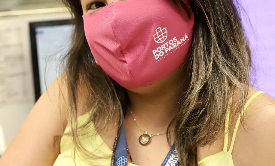 Para lembrar da importância de cuidar-se, como parte do empodeiramento delas, esta semana, a empresa pública distribuiu às quase 80 mulheres do quadro, máscaras cor de rosa, com um convite para a palestra, que encerra a ação na próxima quinta-feira, dia 29.