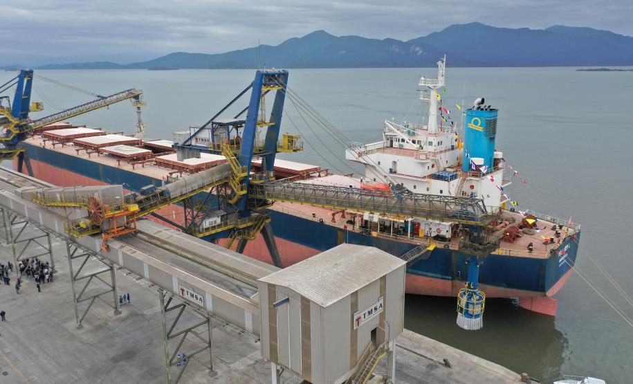 De janeiro a setembro de 2020, os portos de Paranaguá e Antonina movimentaram mais carga que nos 12 meses de 2010 e 2011. Os números de 2020 também se aproximam dos anos completos de 2012 e 2015.