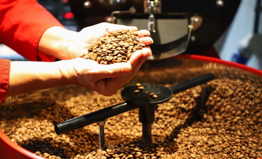 Mesmo com pandemia, indústria alimentícia paranaense cresce 9,4% no ano