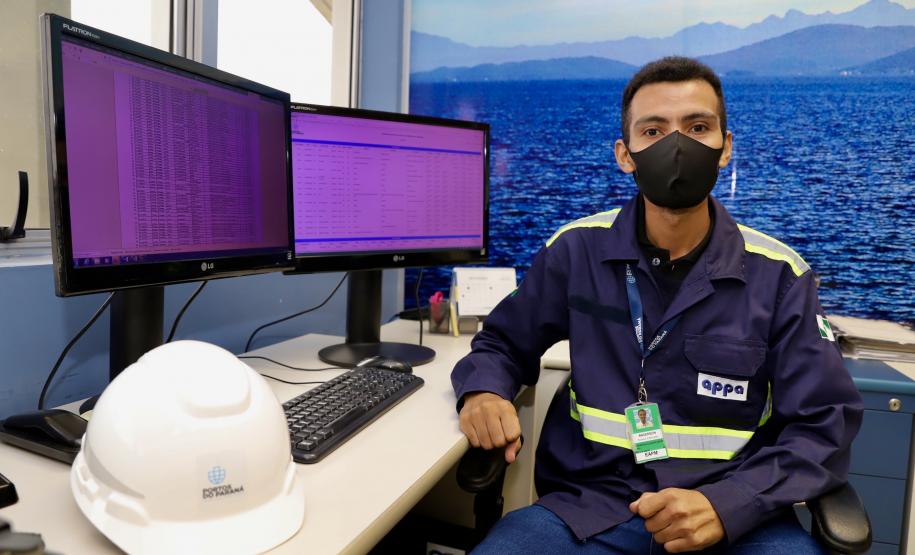 Na visão de Anderson Araripe, da Operação Aduaneira e Logística da Diretoria de Operações Portuárias, o Dia da Consciência Negra precisa ser lembrado por todas as raças, não só a negra. “Para que se conscientize da igualdade e respeito que tem que ter não só nas empresas, mas também na família, nas escolas, na comunidade porque todos nós fazemos parte da história do Brasil”, diz.