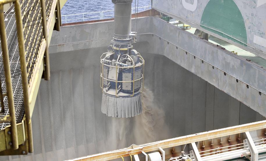 Com os dados do mês de novembro consolidados, os Portos do Paraná completam 53.561.238 toneladas movimentadas nos 11 meses de 2020. O volume é 9% maior que o alcançado no mesmo período de 2019 e 0,36% maior que o registrado durante todo o ano passado.