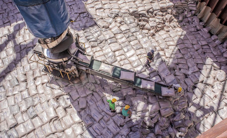 Com os dados do mês de novembro consolidados, os Portos do Paraná completam 53.561.238 toneladas movimentadas nos 11 meses de 2020. O volume é 9% maior que o alcançado no mesmo período de 2019 e 0,36% maior que o registrado durante todo o ano passado.