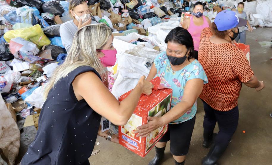 Natal Voluntário faz a alegria de 126 crianças em Paranaguá e Antonina