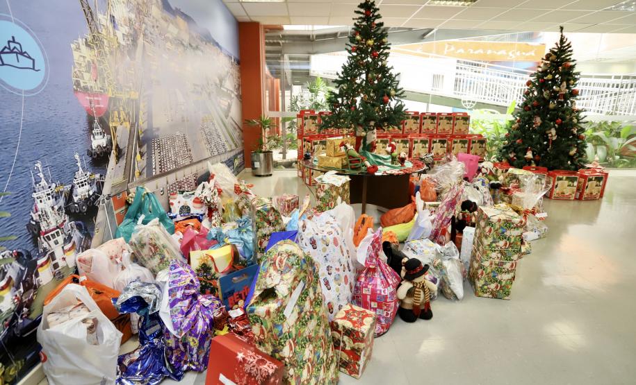 Natal Voluntário faz a alegria de 126 crianças em Paranaguá e Antonina