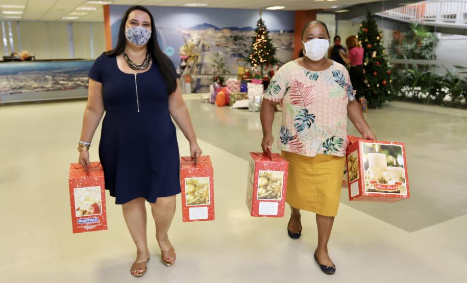 Natal Voluntário faz a alegria de 126 crianças em Paranaguá e Antonina