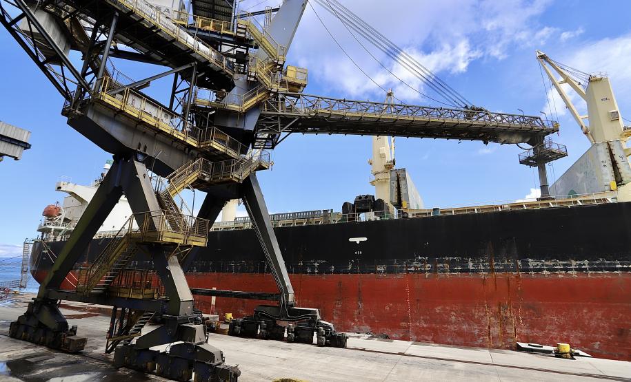 Previsão é movimentar cerca de 6 milhões de toneladas de granéis sólidos. Para isso, objetivo é ter máxima produtividade nos três berços a leste do cais e o do corredor oeste.