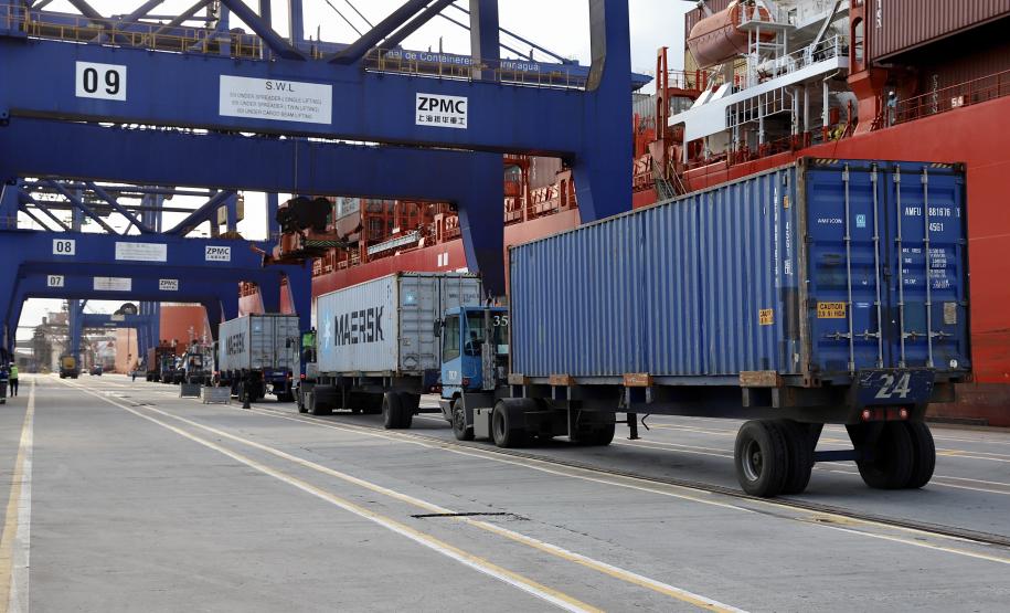 Foram 8.541.091 toneladas, 508.664 toneladas a mais que no ano anterior. Os produtos em contêineres representam 14,9% da movimentação geral dos portos do Paraná.