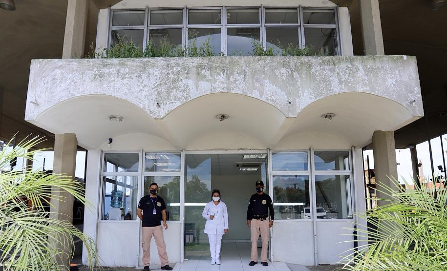 Visando dar mais conforto a quem opera e trabalha no porto de Paranaguá, acompanhantes ganham sala de espera e mulheres banheiros exclusivos na faixa portuária