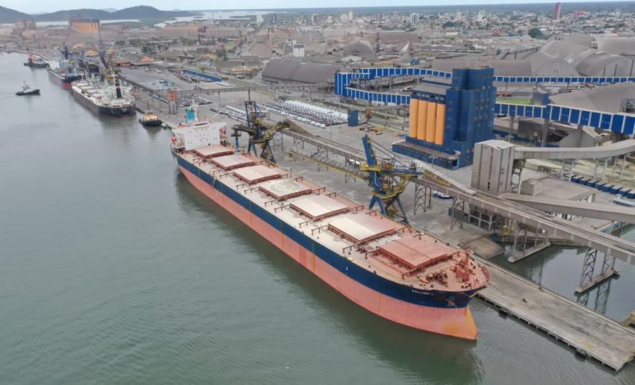 Medida consta de portaria do Instituto Água e Terra e se deve à pandemia. Relatório é exigido de empresas com atividades que possam resultar em acidentes com impacto para a população do seu entorno.