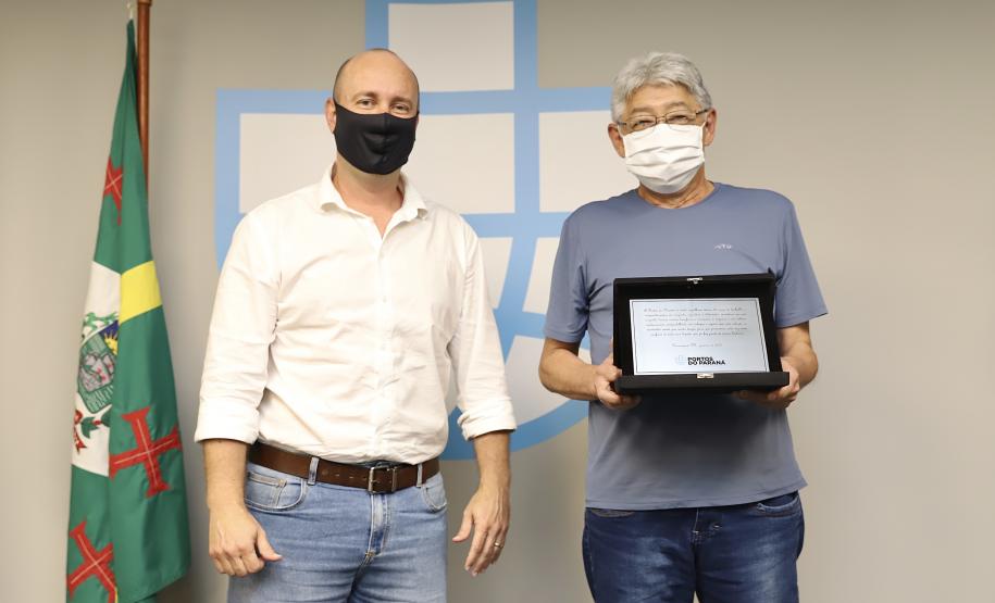 A Portos do Paraná encerrou nesta quarta-feira, dia 27, a entrega das homenagens aos colaboradores com mais tempo de empresa. Foram 38 portuários que receberam uma placa de agradecimento pelos mais de 40 anos de dedicação à empresa pública.