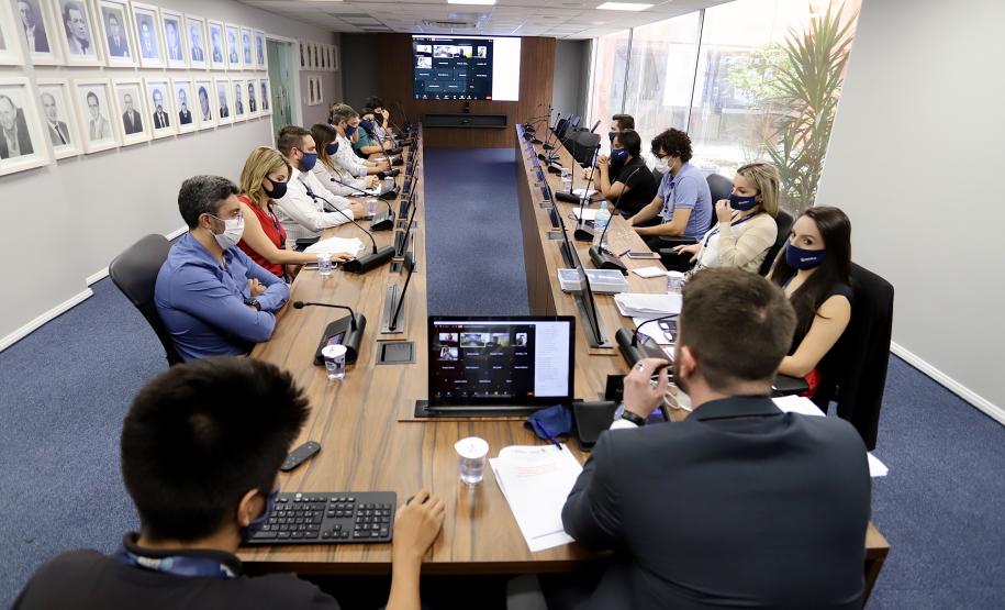 Audiência debate área de granéis líquidos em Paranaguá