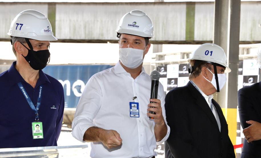 A Cotriguaçu, um dos onze terminais que integram o Corredor de Exportação Leste do Porto de Paranaguá, inaugurou, nesta quarta-feira (10), um novo desvio ferroviário. O investimento privado na remodelação, de R$8 milhões, vai ao encontro do Plano Estadual Ferroviário e dos projetos da Portos do Paraná para ampliação da capacidade e participação do modal no transporte de carga.