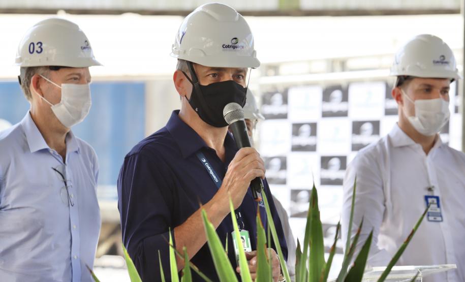 A Cotriguaçu, um dos onze terminais que integram o Corredor de Exportação Leste do Porto de Paranaguá, inaugurou, nesta quarta-feira (10), um novo desvio ferroviário. O investimento privado na remodelação, de R$8 milhões, vai ao encontro do Plano Estadual Ferroviário e dos projetos da Portos do Paraná para ampliação da capacidade e participação do modal no transporte de carga.