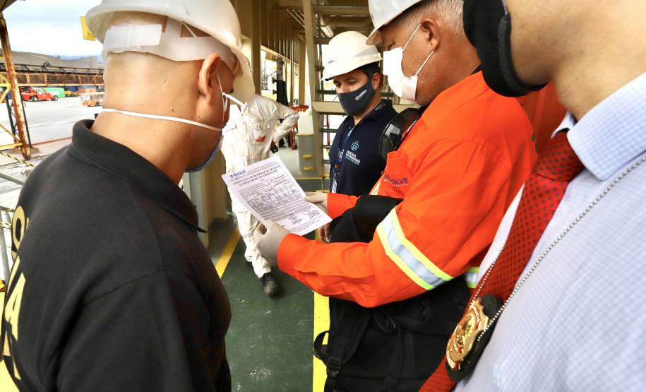 A Portos do Paraná compartilha com a Polícia Federal os dados obtidos nos 27  programas de monitoramentos ambientais. As informações colaboram com a operação “30 Days at Sea 3.0” (30 Dias no Mar) da International Criminal Police Organization - INTERPOL. A ação envolve cerca de 60 países e tem como foco principal o combate à poluição marítima.