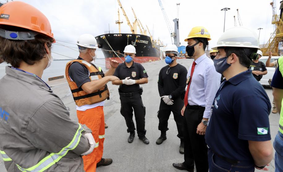 A Portos do Paraná compartilha com a Polícia Federal os dados obtidos nos 27  programas de monitoramentos ambientais. As informações colaboram com a operação “30 Days at Sea 3.0” (30 Dias no Mar) da International Criminal Police Organization - INTERPOL. A ação envolve cerca de 60 países e tem como foco principal o combate à poluição marítima.