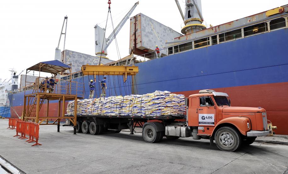 Produto abre tendência para embarque de outros itens alimentícios em sacas, na modalidade conhecida como break bulk ou carga geral. São 247.200 sacas, de 25 quilos cada, que têm como destino a República Democrática do Congo.