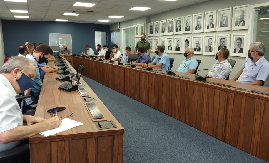 Com um ano de enfrentamento da pandemia da COVID-19, empresa pública se reúne com sindicatos de portuários e garante empenho pela defesa da vacinação da categoria, considerada essencial, e outras demandas