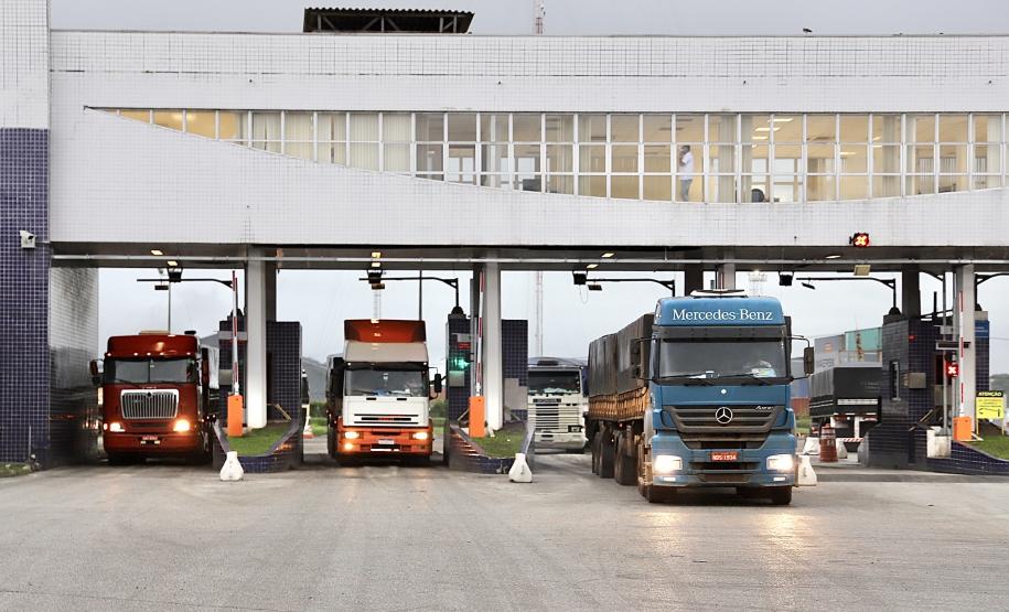 Foi o melhor mês de março da história em volume movimentado e com crescimento de 7% em relação ao mesmo período de 2021. O outro marco é o número de caminhões que passaram pelo Pátio de Triagem.