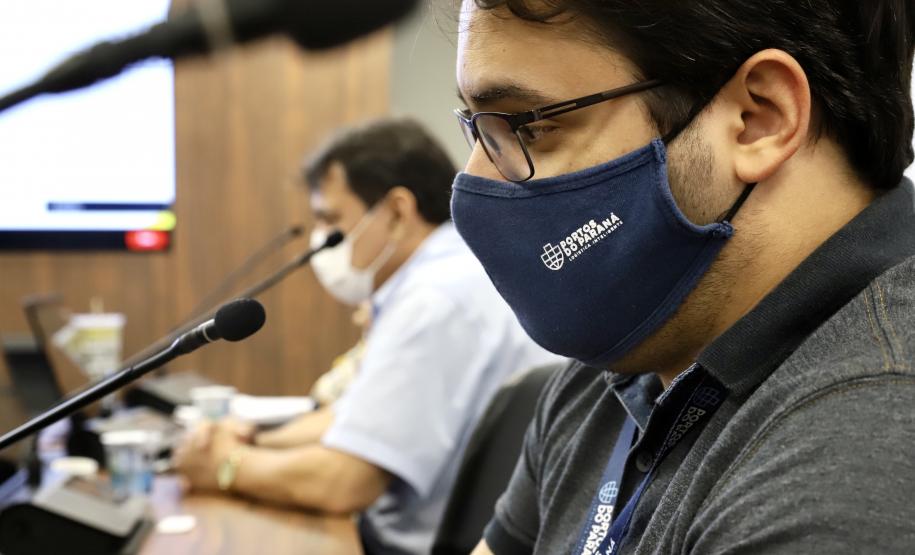 Os gerentes da Portos do Paraná participaram na tarde desta quarta-feira (5) da apresentação do processo de Gestão do Desempenho individual na empresa pública. A sistemática faz parte das atividades de melhorias previstas dentro do projeto Orgulho de Ser Portos do Paraná, para alinhamento e revisão dos modelos de gestão e governança.