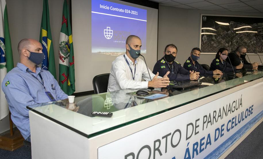 Com novo contrato de apoio à gestão da área, meta é se tornar referência e minimizar os riscos de acidentes na operação portuária. O montante será destinado ao longo dos próximos 30 meses, com dez profissionais para atuar na fiscalização, treinamentos, monitoramento e relatórios.