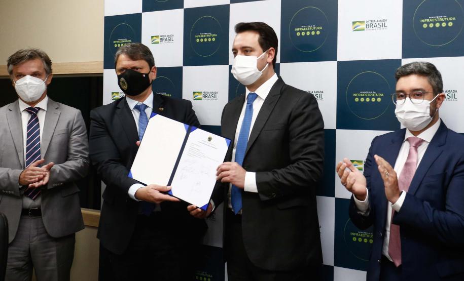 A empresa Ascensus Gestão e Participações passa a administrar o terminal pelos próximos 25 anos. Estão previstos R$ 22 milhões de investimentos, com a geração de emprego e renda no litoral paranaense.