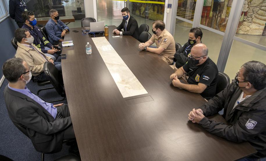 Intenção é intensificar ainda mais a integração do trabalho da Polícia Federal com a Portos do Paraná.