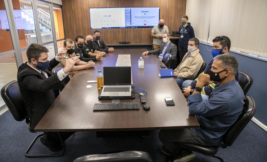 Intenção é intensificar ainda mais a integração do trabalho da Polícia Federal com a Portos do Paraná.