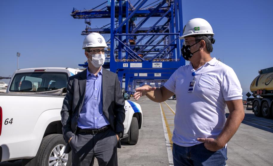 Intenção é intensificar ainda mais a integração do trabalho da Polícia Federal com a Portos do Paraná.