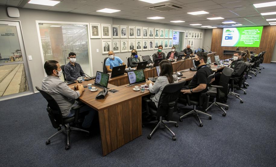 O trabalho acontece na poligonal terrestre, que indica o limite geográfico da área do porto organizado, ou seja, no espaço onde a autoridade portuária detém o poder de administração e onde ficam as instalações portuárias e a infraestrutura de proteção e acesso ao porto.