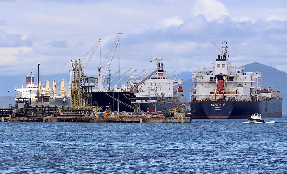 Volume é histórico e, pela primeira vez, os terminais paranaenses superam o patamar de 6 milhões de toneladas em um único mês. Marca é 5% maior que o recorde mensal anterior, de maio de 2020.