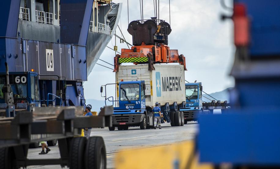 Volume é histórico e, pela primeira vez, os terminais paranaenses superam o patamar de 6 milhões de toneladas em um único mês. Marca é 5% maior que o recorde mensal anterior, de maio de 2020.