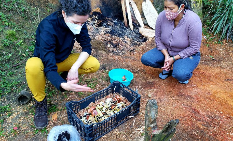 Projeto é gratuito, tem início com ensinamentos sobre compostagem e qualquer morador das comunidades isoladas das áreas de abrangência dos portos paranaenses pode participar