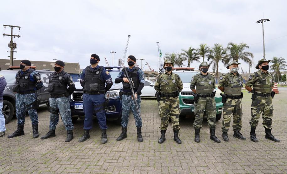 Operações tem o objetivo de enfraquecer crimes que envolvem as cargas destinadas ao Porto de Paranaguá. Objetivo é padronizar as ações contra crimes na área portuária, principalmente as vazadas – em que criminosos abrem as bicas dos caminhões de grãos para roubar a carga.