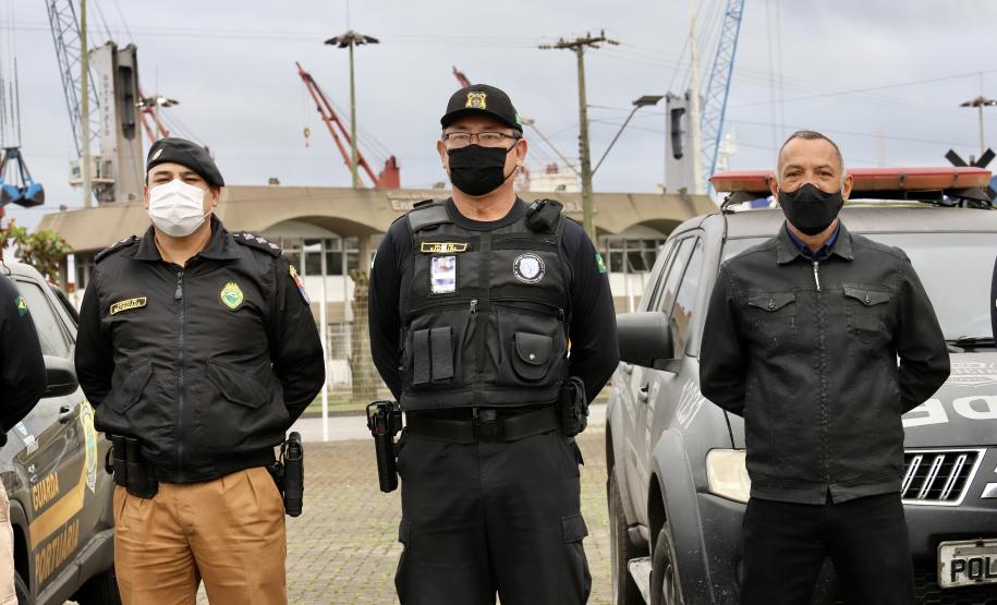 Operações tem o objetivo de enfraquecer crimes que envolvem as cargas destinadas ao Porto de Paranaguá. Objetivo é padronizar as ações contra crimes na área portuária, principalmente as vazadas – em que criminosos abrem as bicas dos caminhões de grãos para roubar a carga.