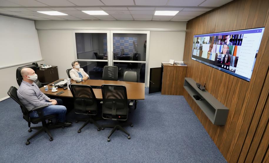 Portos de Paranaguá e Antonina se apresentam ao Corpo Consular do Paraná